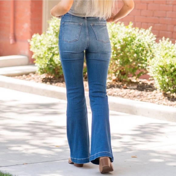 KanCan High Waisted Button Fly Flare Medium Wash Jeans Petite BNWT - Picture 7 of 8